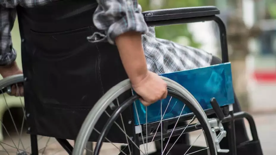 Madre mata a su hijo en silla de ruedas.jpg
