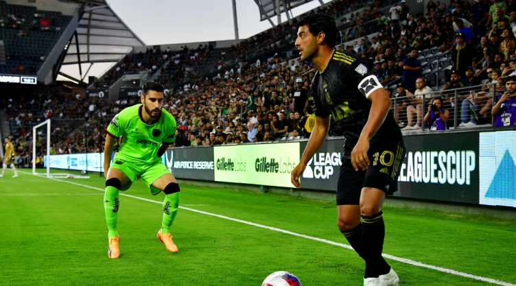 Carlos Vela con el LAFC