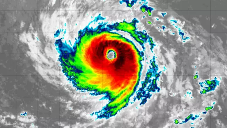 ÚLTIMA HORA_ Huracán Gilma ya es categoría 3 en aguas del Océano Pacífico ¿Qué estados de México amenaza?
