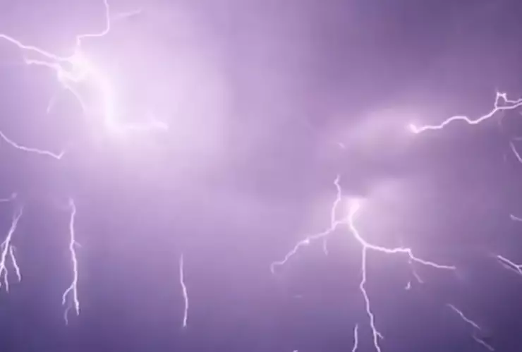 cielo tormenta electrica