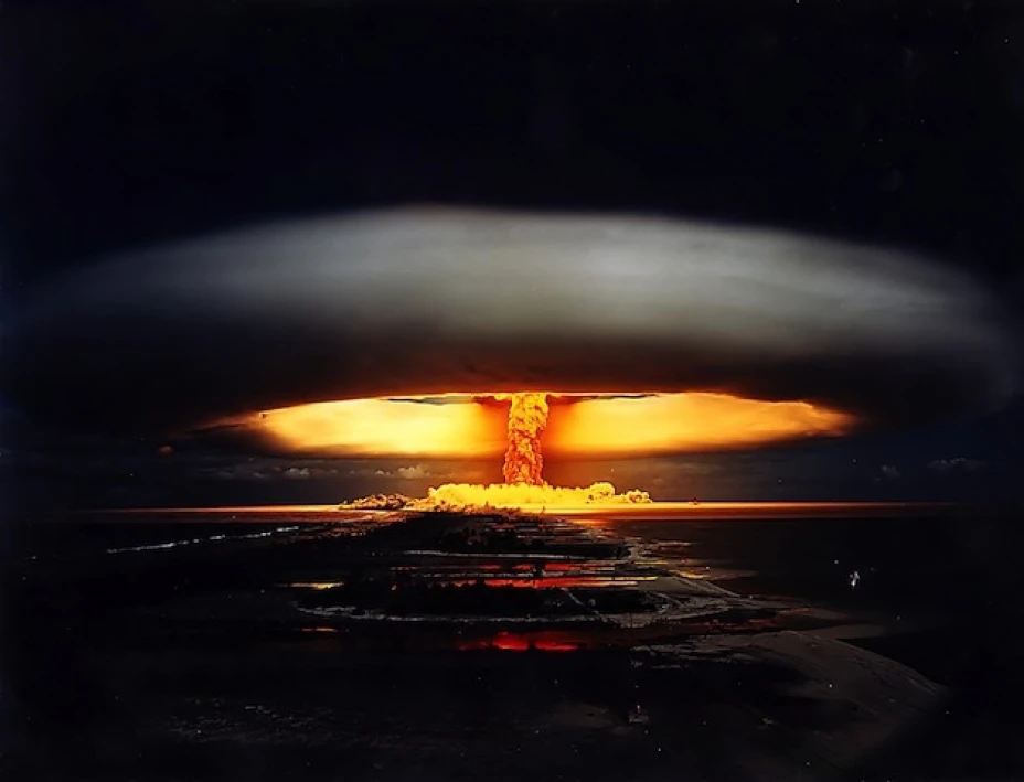 Imagen de lanzamiento de bomba nuclear