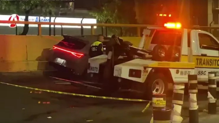 CDMX: Persecución contra un auto termina con una balacera en Circuito Interior