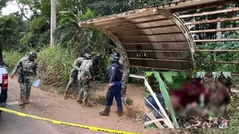 Hallan cuerpo de taxista ejecutado en paradero de autobús