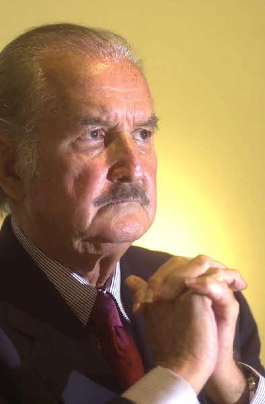 Carlos Fuentes.