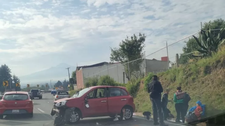 Accidente colapsó la carretera Apizaco-Tlaxcala hoy; hay cierre y tráfico intenso