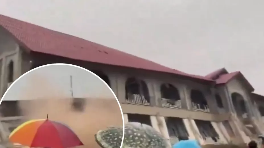 Escuela colapsa y cae al río tras severas inundaciones.jpg