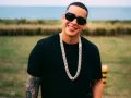 Daddy Yankee Sonriendo.jpg