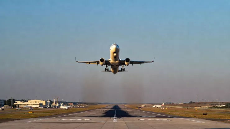 ¡Alerta hay 2 VUELOS NACIONALES RETRASADOS! Estado del Aeropuerto Internacional del Bajío hoy 18 de febrero EN VIVO.jpg