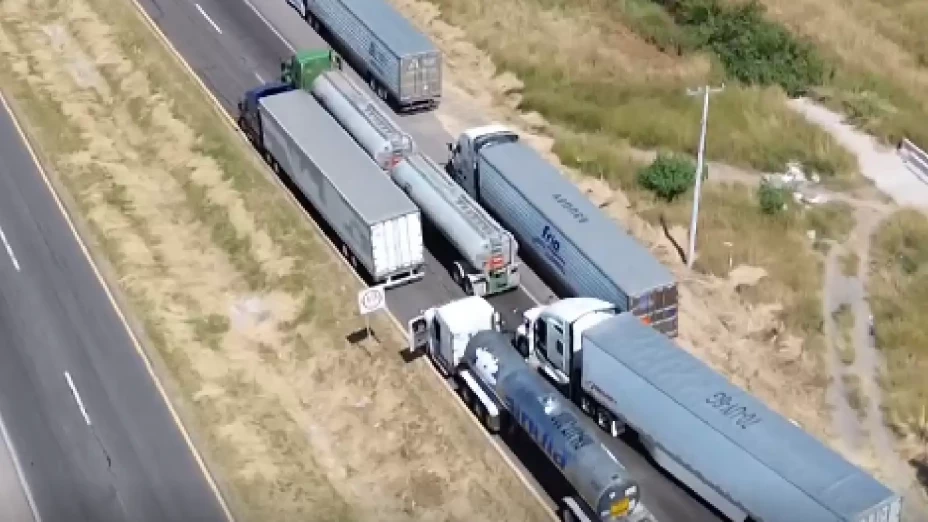 bloqueo Guanajuato hoy 24 de noviembre