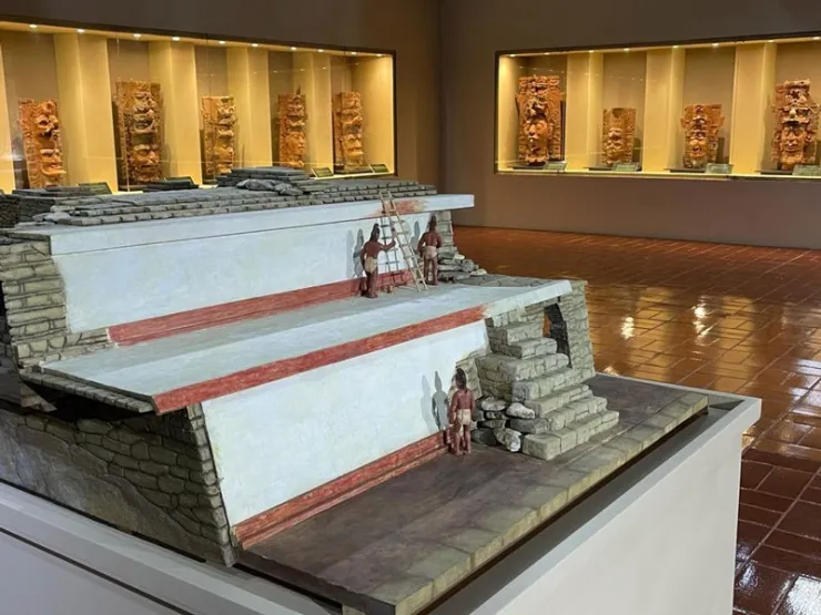 INAH reabre el Templo de la Reina Roja en Palenque