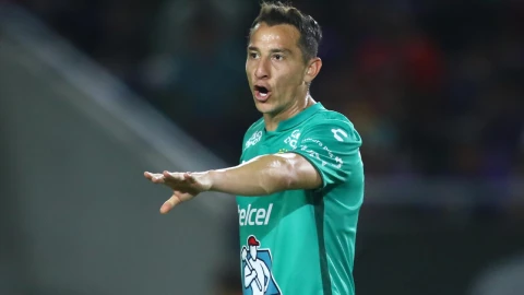 ANDRES GUARDADO.jpg