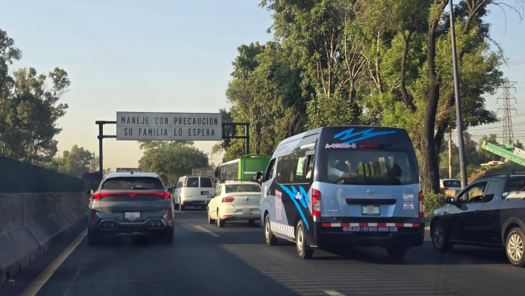 El tráfico en la carretera México - Querétaro, autopista 57 hoy lunes 3 de agosto 2026