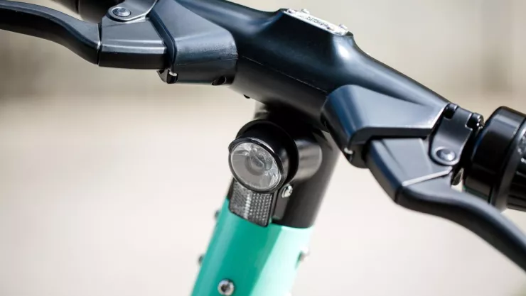 ¡Trágico! Hombre muere tras ser atropellado por un tráiler mientras viaja en su scooter