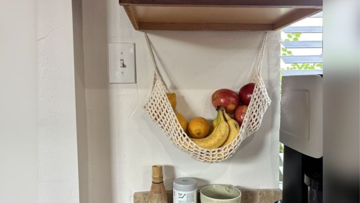 Cómo tejer una frutera o verdulero colgante a crochet para liberar espacio en la barra de tu cocina