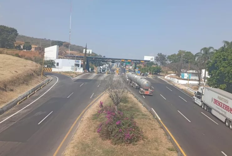 Suspenden clases en centros universitarios de la UdeG por manifestaciones de transportistas