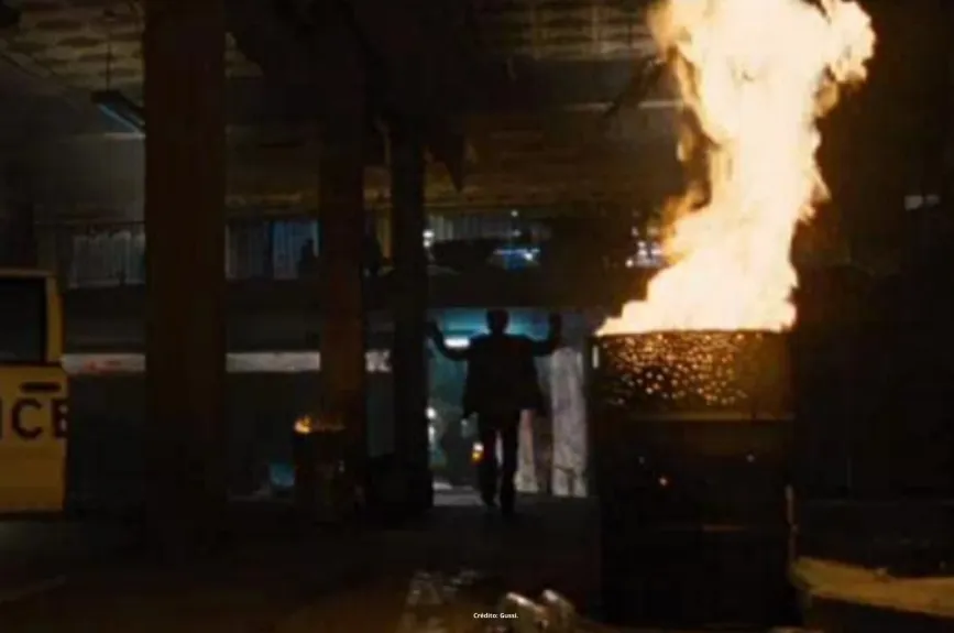 Escenas de la película 12 Horas para Vivir (Stolen) por Azteca 7.