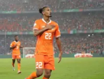 sebastien-haller-costa-marfil-enfermedad-casi-retiro-futbol.jpg