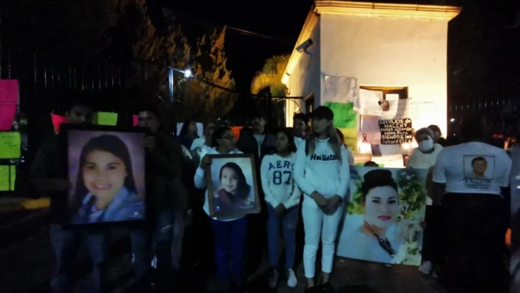 Marcha, velada y portazo por meningitis en Durango