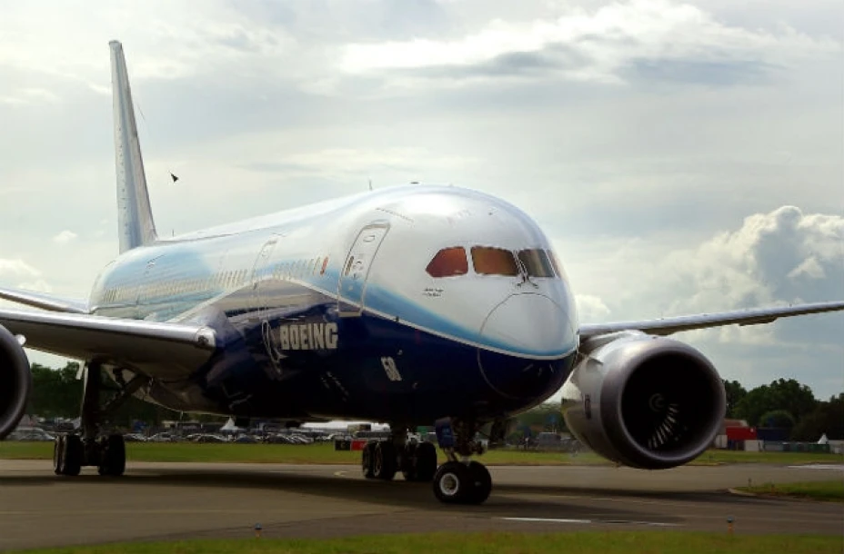 Boeing 787 presenta problemas técnicos