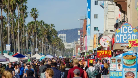 Postal de Los Ángeles, en California.