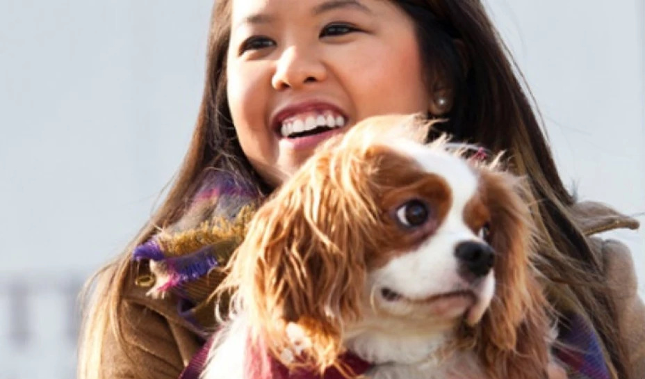 Una enfermera de Dallas que se recuperó del ébola finamente pudo reunirse con su perro, que permaneció en cuarentena desde que ella enfermó