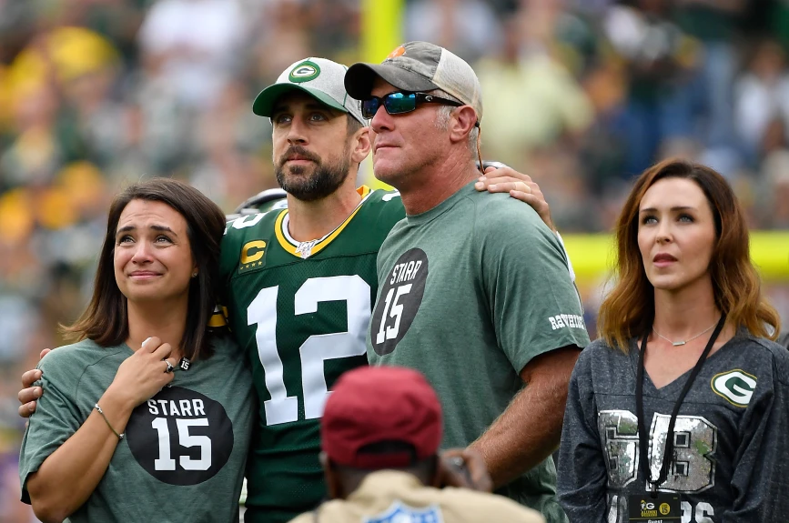 Minnesota Vikings v Green Bay Packers
