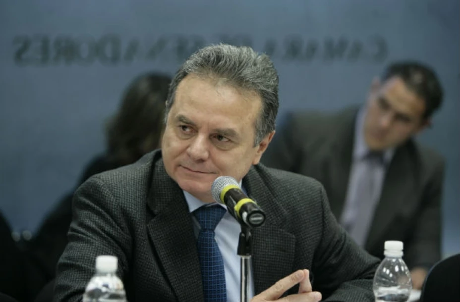 El secretario de energía Pedro Joaquín coldwell anunció que se hacen trabajos de recolección del combustible derramado en Ecatepec