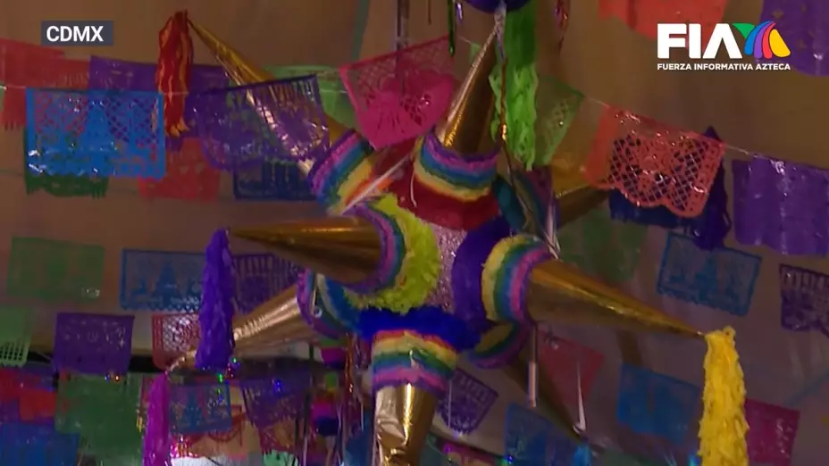posada navideña piñata.jpg
