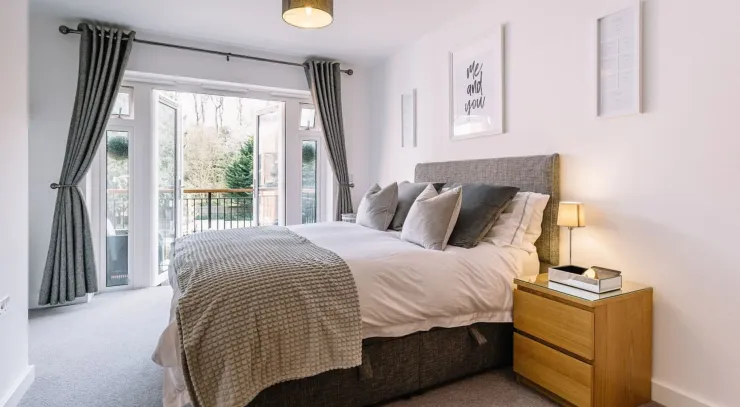 Las mantas pueden ayudar a mantener la temperatura en tu casa