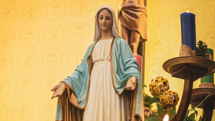 Foto de la Virgen María.