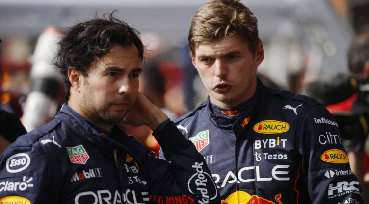 Checo Pérez y Max Verstappen en el Gran Premio de Bélgica