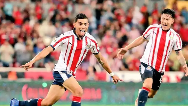 ¿Arrepentido? Orbelín Pineda habló del por qué no regresó a Chivas