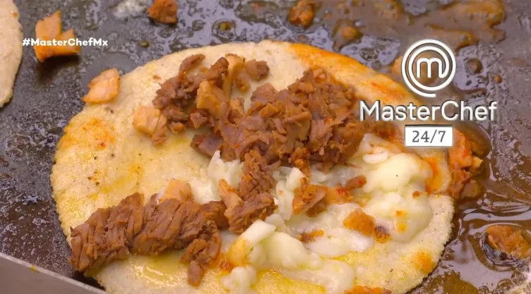 Cómo evitar que las tortillas de tus quesabirrias se rompan.