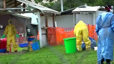 Reportan caso de ébola en Uganda