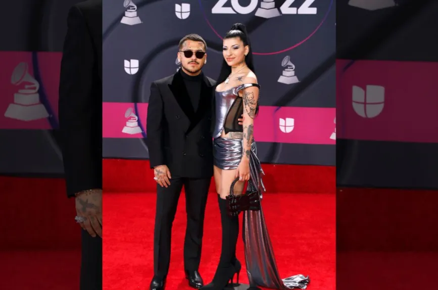 Nodal y Cazzu elegantes.jpg