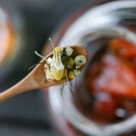 Mezclar manzanilla con jengibre para qué sirve y por qué se recomienda