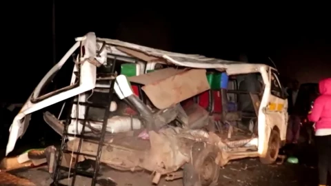 Choque en Kenia deja al menos 48 muertos