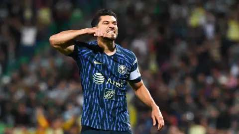 Henry Mart&iacute;n celebra su gol ante Santos