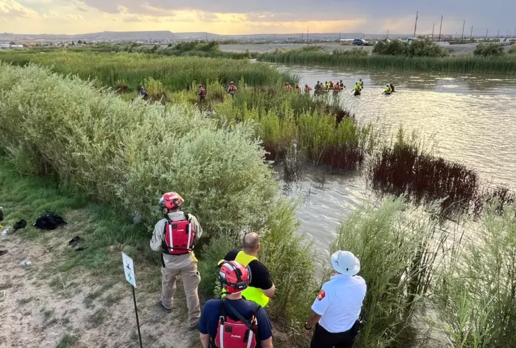 La Patrulla Fronteriza actuando en Río Grande, Nuevo México