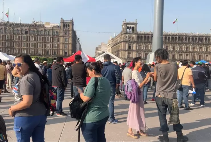 Plantón la CNTE en el Zócalo seguirá durante el cierre de campaña de Sheinbaum