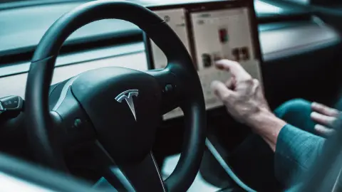 Abren VACANTES de Tesla en México