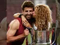 Shakira y Pique Champions.jpg