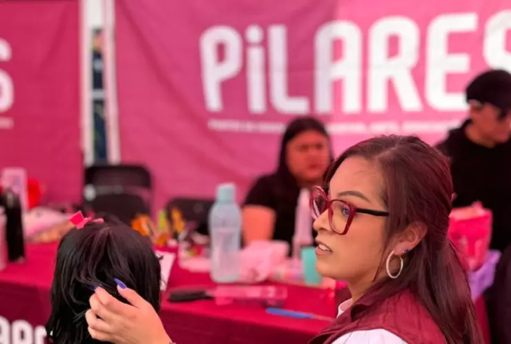 Beca Pilares para mujeres de 30 años en adelante