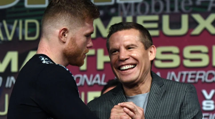 Julio César Chávez y Canelo Álvarez previo a una pelea