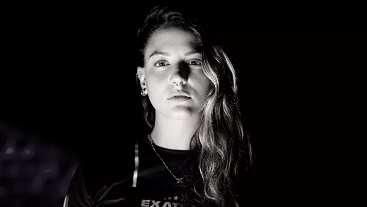 EXATLÓN DUGGAN GRIS