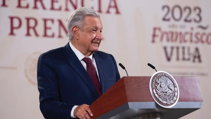 AMLO responde a críticas del INE por Plan B de la Reforma Electoral