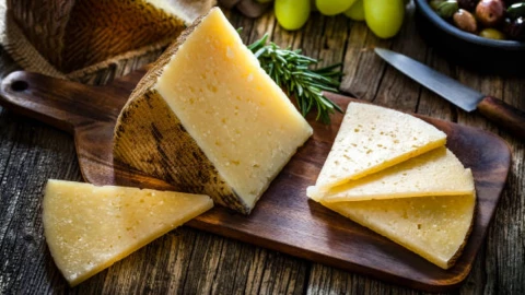 queso manchego.jpg