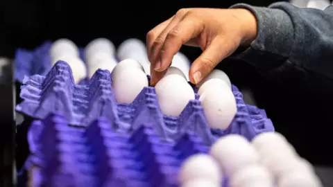 se pelean por huevo en Torreón, Coahuila