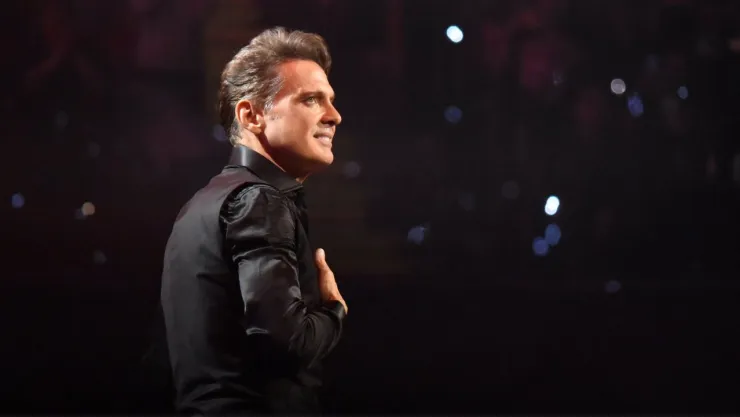 ¿Explotó? Captan a Luis Miguel enojado durante concierto en Chile