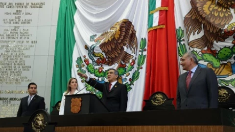 Américo Villarreal rinde protesta como gobernador de Tamaulipas